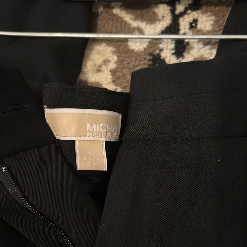 Michael Kors Black Trousers with Streamlined Fit - Picture 4 of 6